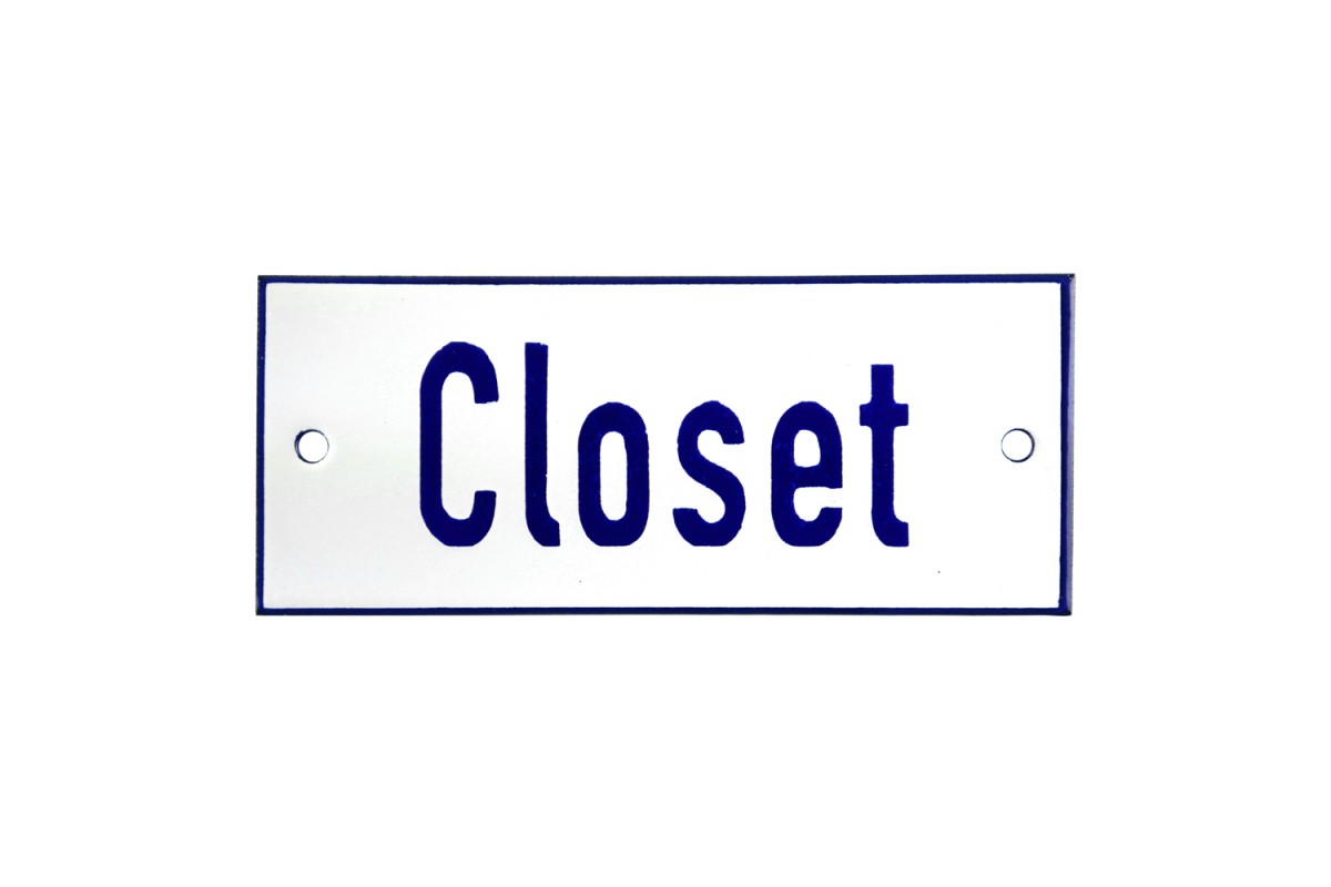Emaljskylt Closet vit - blå 12 x 5 cm modell 1 Emaljskylt Closet vit - blå 12 x 5 cm modell 1