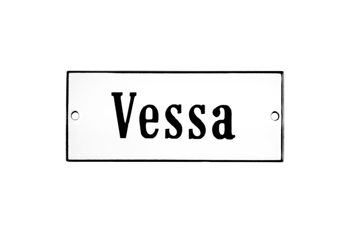 Emaljskylt Vessa vit - svart 12 x 5 cm modell 4 Emaljskylt Vessa vit - svart 12 x 5 cm modell 4