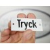 Emaljskylt Tryck vit - svart 7 x 3 cm modell 20