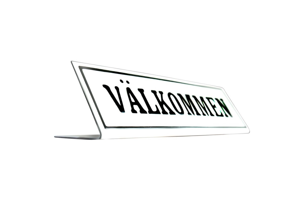 Emaljskylt VÄLKOMMEN vit - svart 20 x 6 cm modell 46 Emaljskylt VÄLKOMMEN vit - svart 20 x 6 cm modell 46